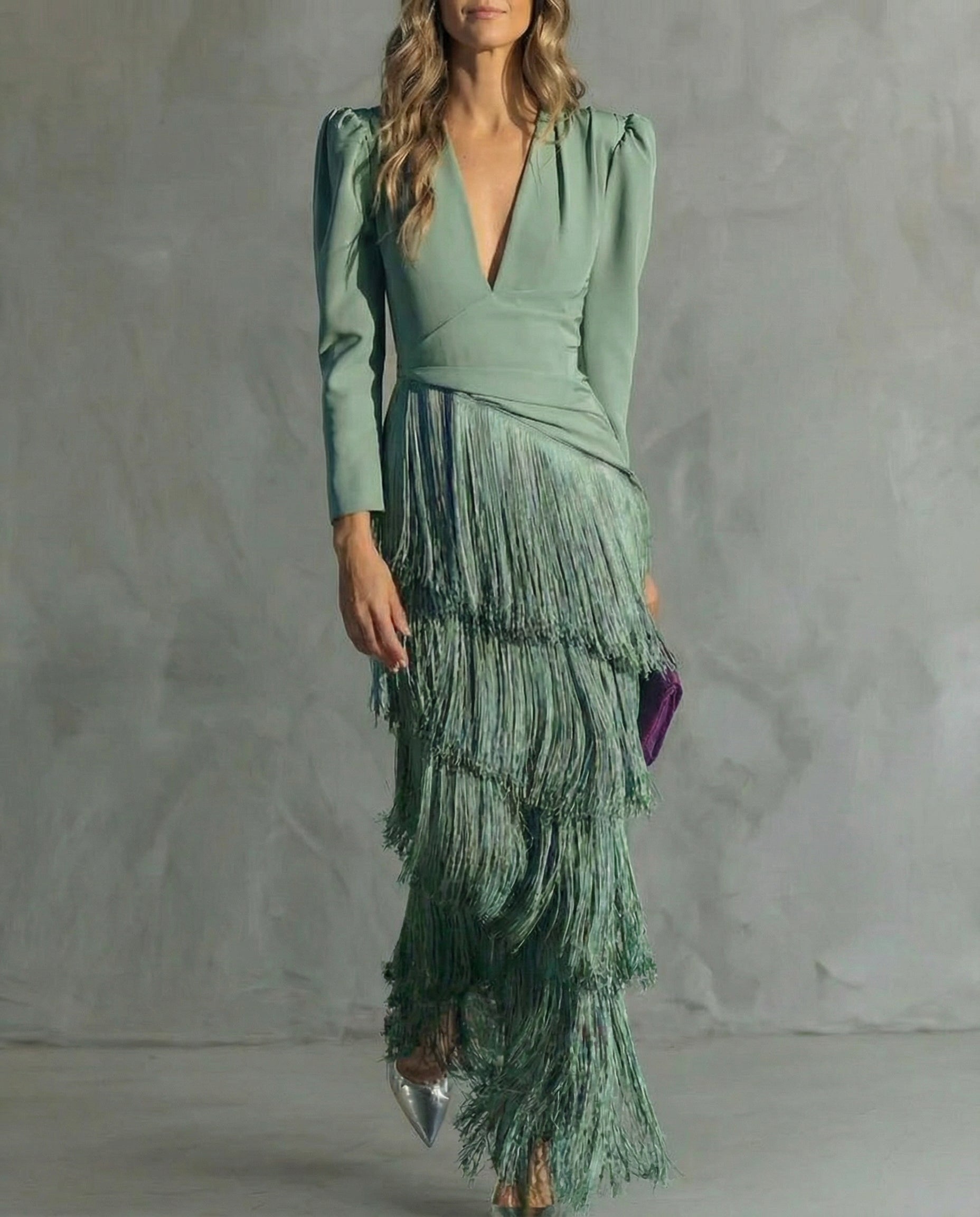 Clara · Elegant dress with fringe sleeves